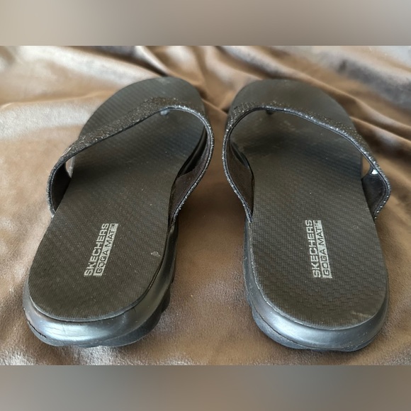 Skechers Women’s Black Sandals size 6 - Picture 2 of 4